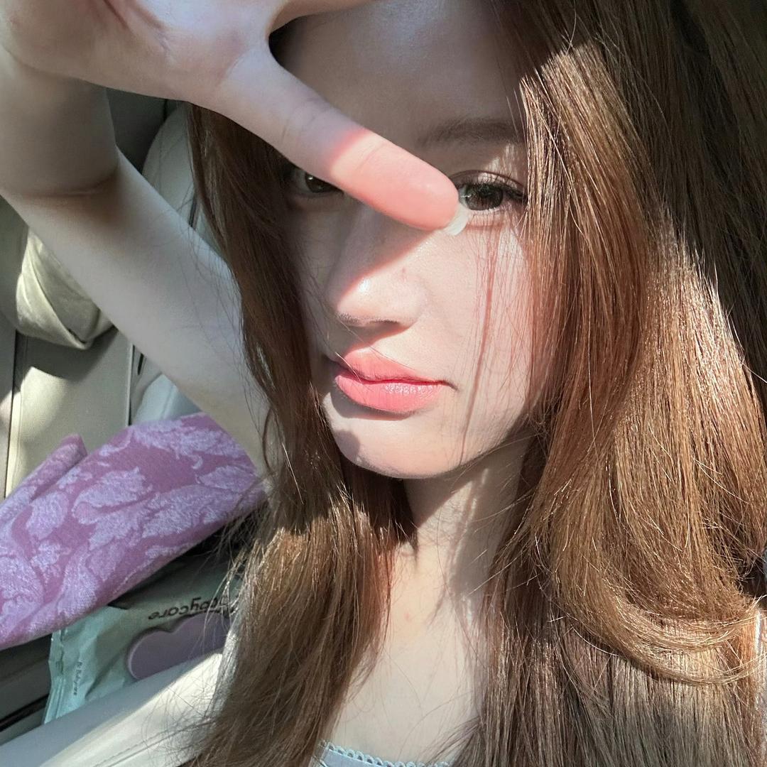 Y_wink