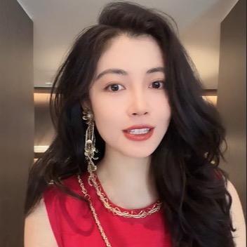 N.COU的每日穿搭簿