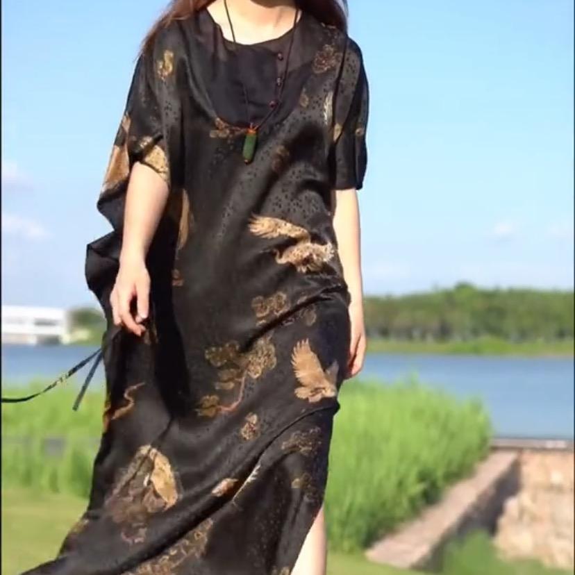 万象有衣女装旗舰店