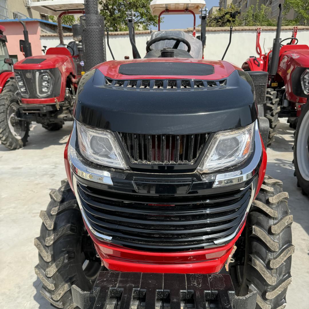 山东拖拉机厂家～小吕