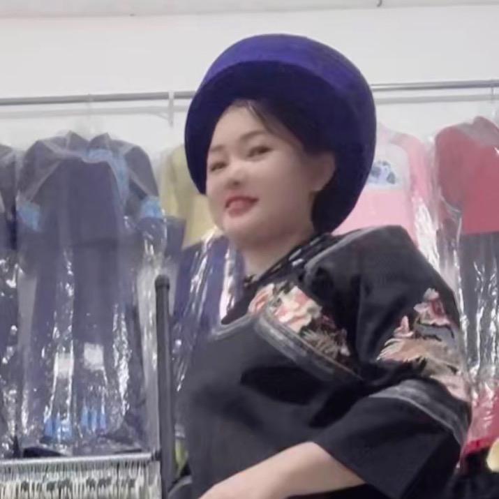 民族服装 可订制