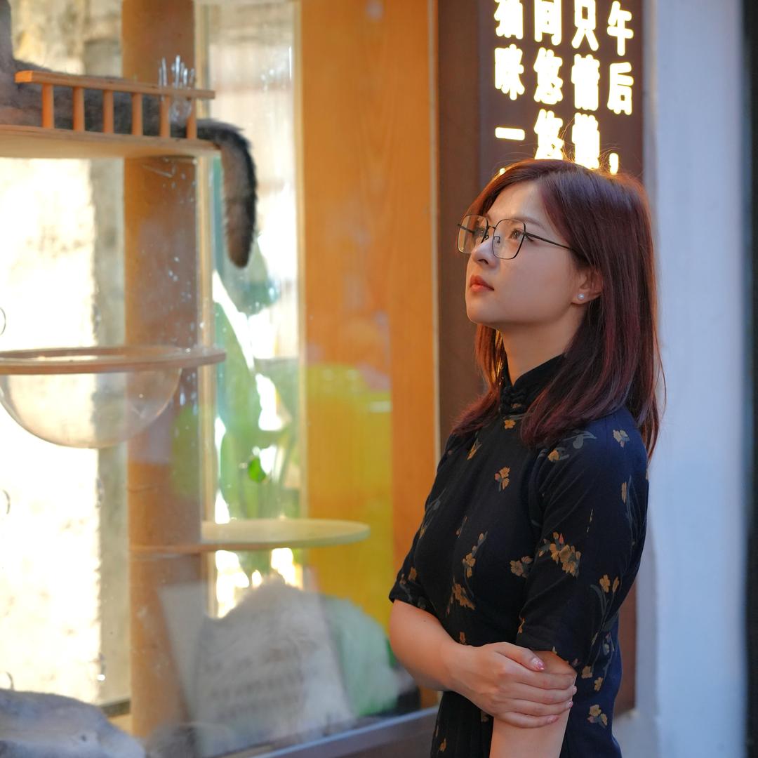 尼尼