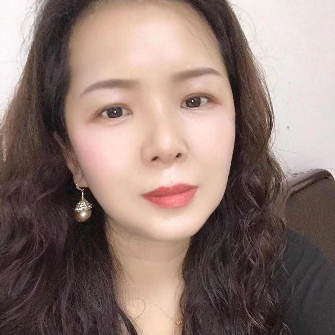 潇洒的云徐姐