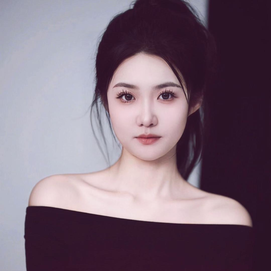 思彤·