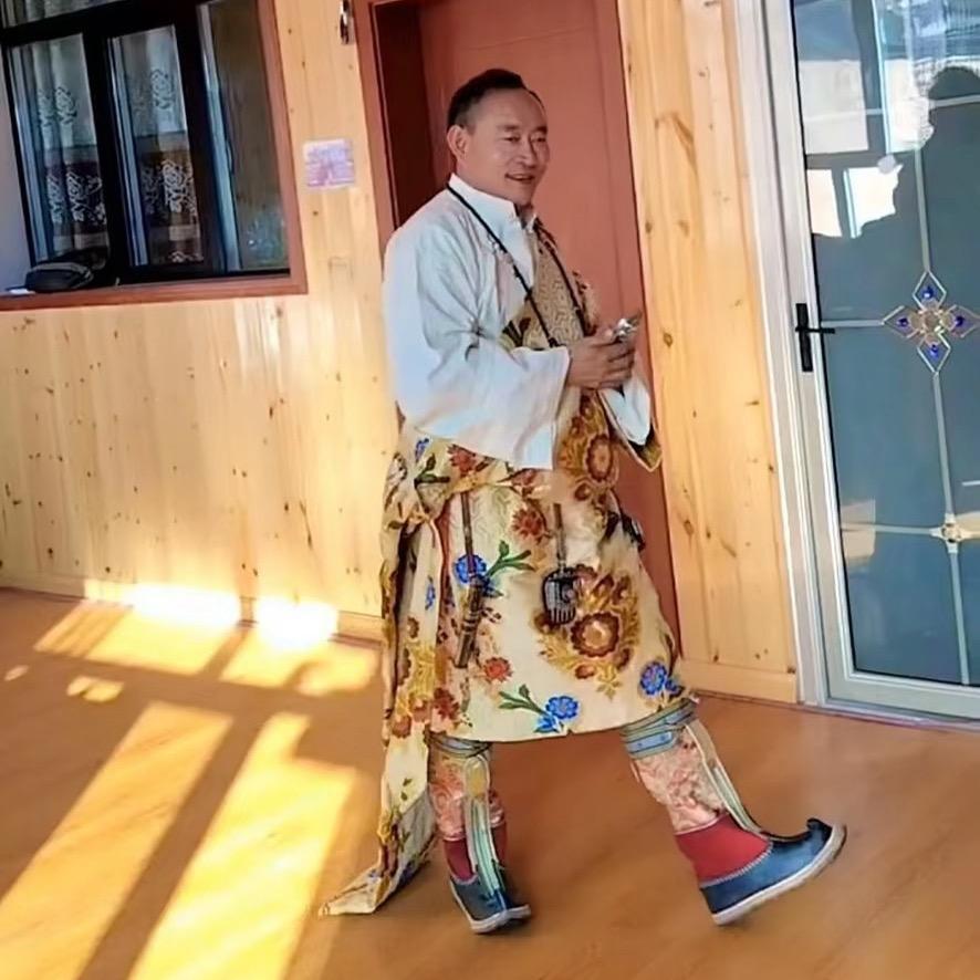 康巴闹吾