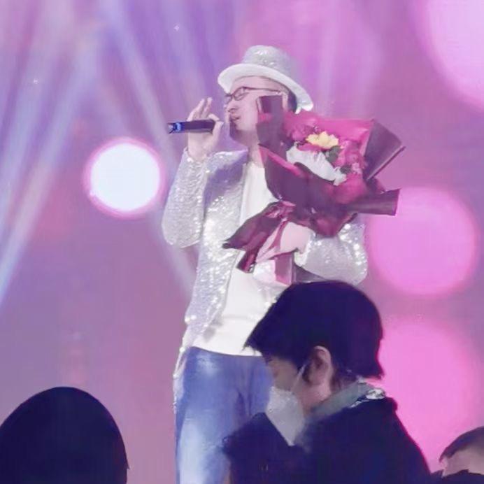 🎤枫叶之念🎤