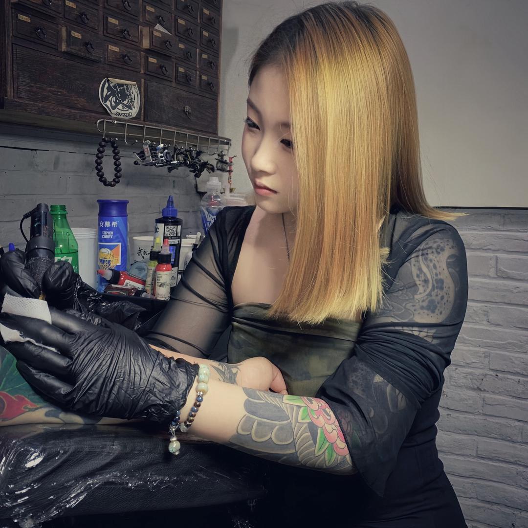 昆山纹身乐乐乐了