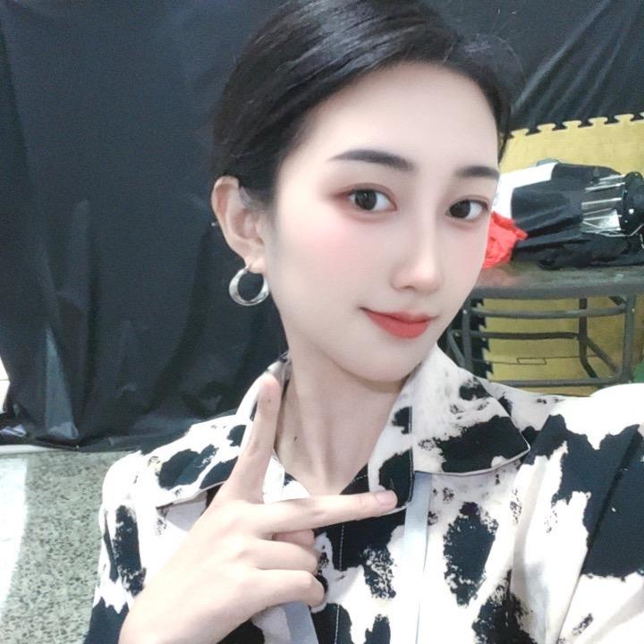 梁雪珍_全民游泳健身中心