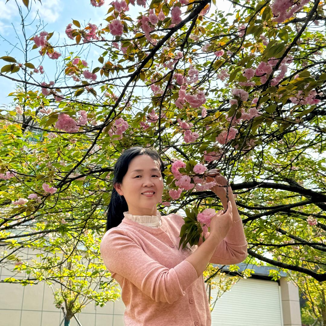 英子