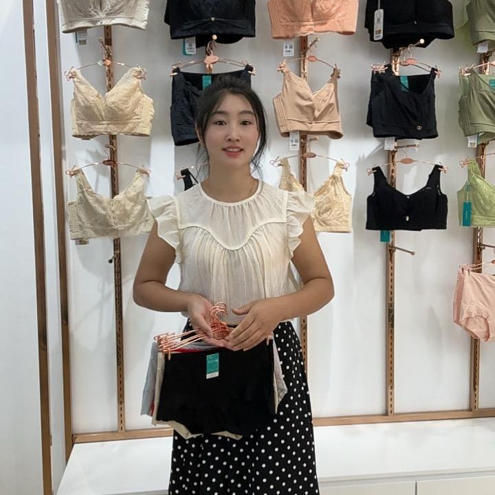 依菲儿曼小艳姐