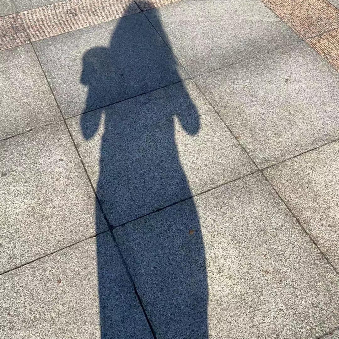 ,