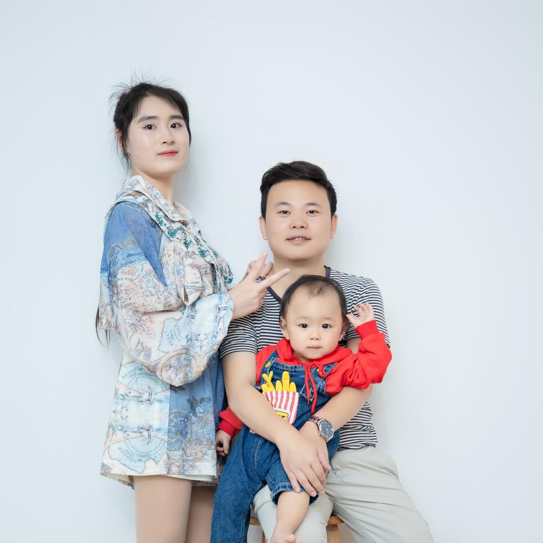 德溪江天云著湖畔