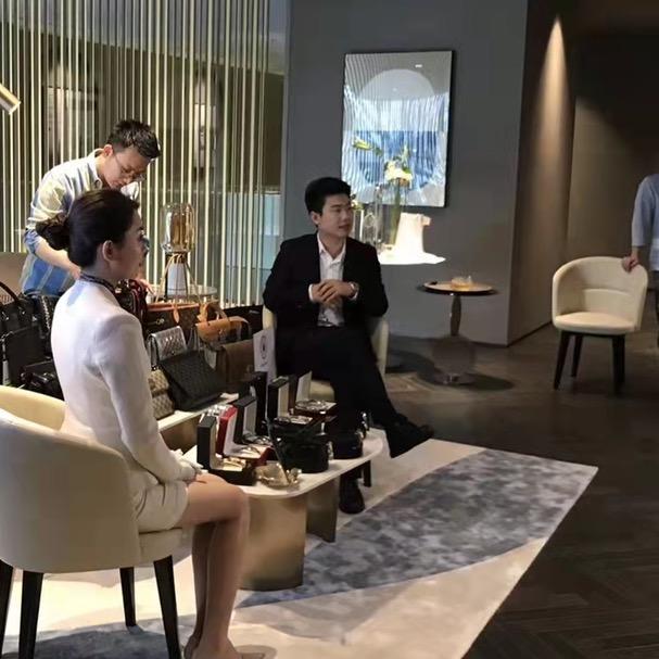 集奢名品老板老郭