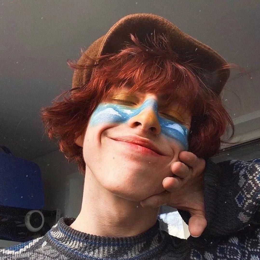 伤感的精神小伙.