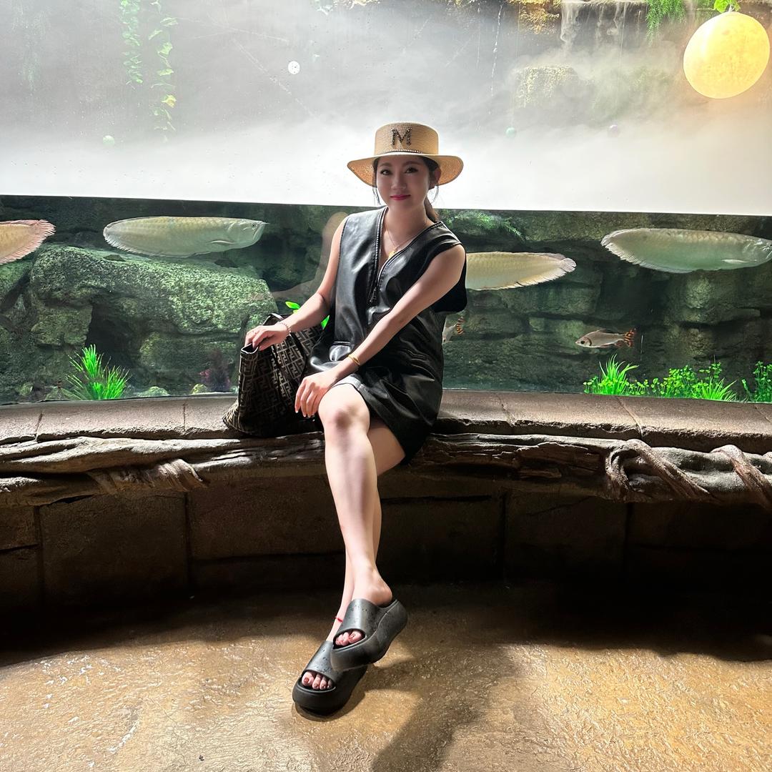 林小姐的服装店