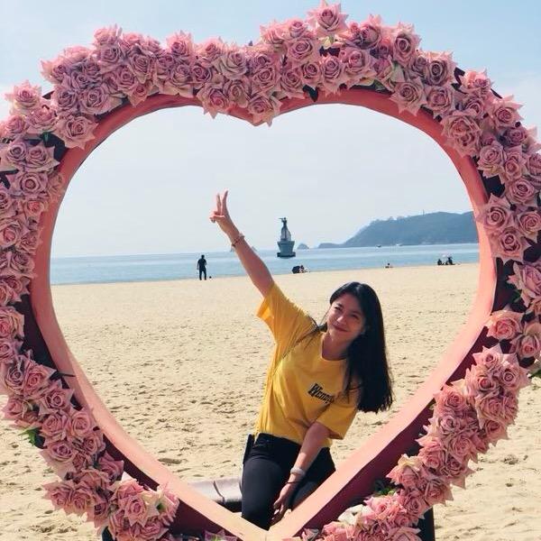 燕飞飞 💙 ☀️ ¹²²⁶