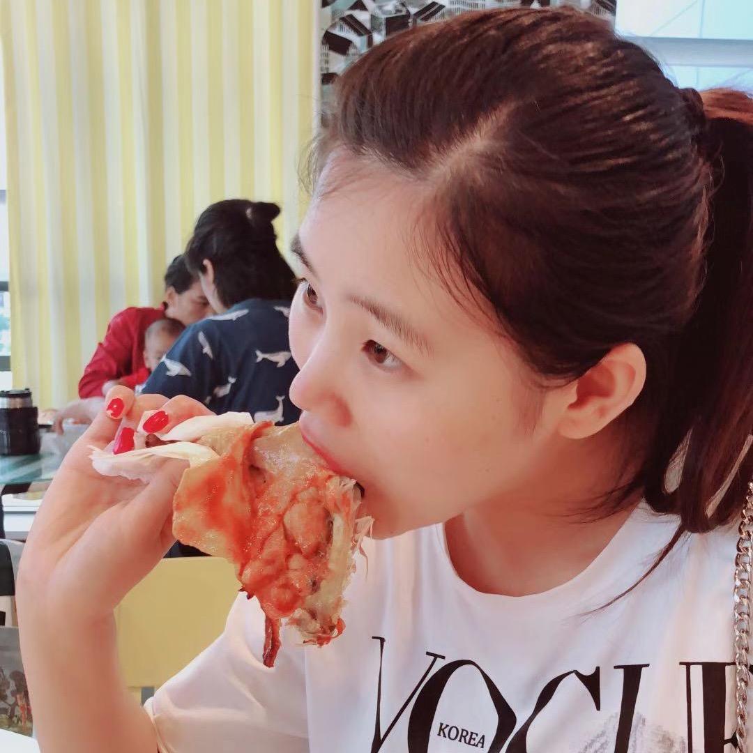 小芳饿了