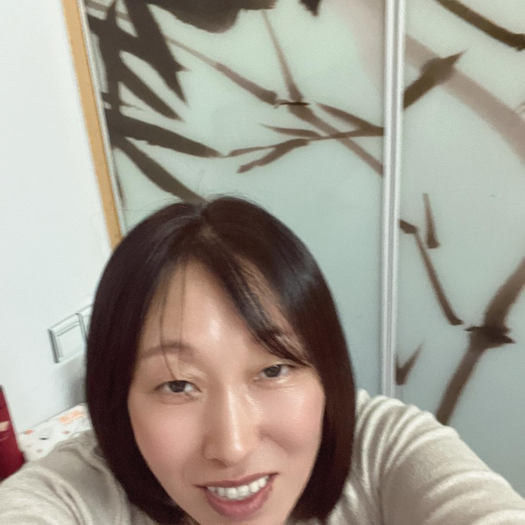 周多，（ 首播：每晚21:30 分直播）