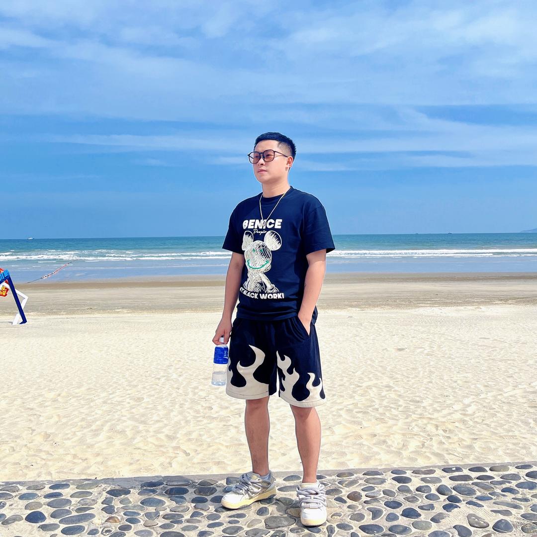 贵阳王校长二手货车(打款车)