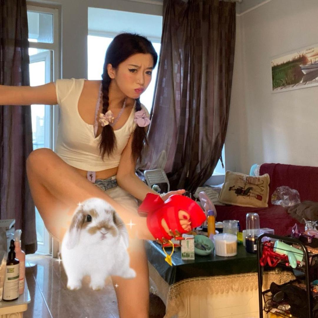 丝滑丝瓜姐 .