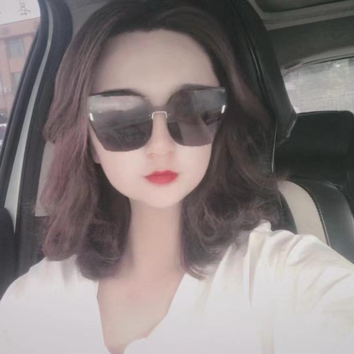 鳄鱼潭小李妮的鳄鱼油店