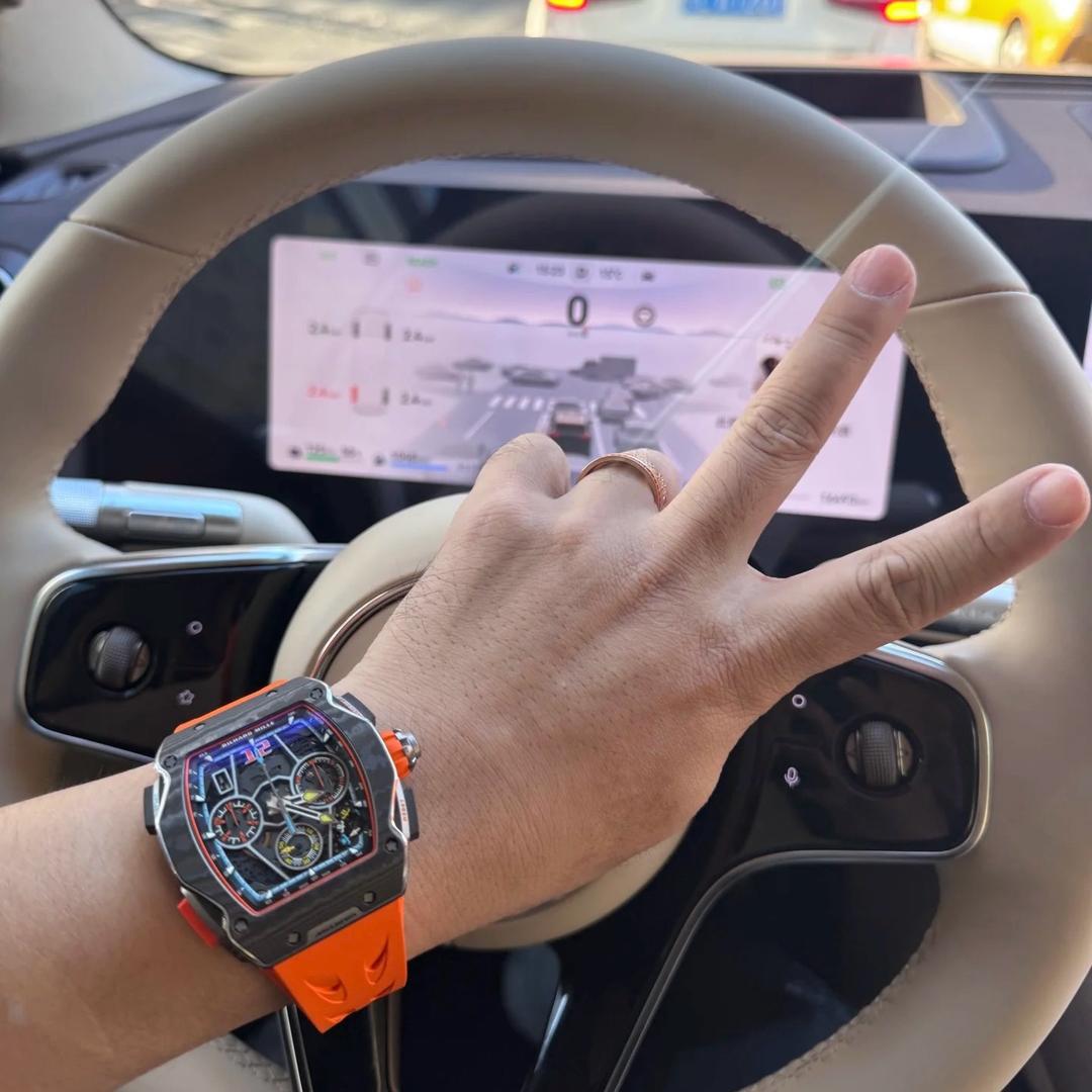 努力努力再努力的小林哥