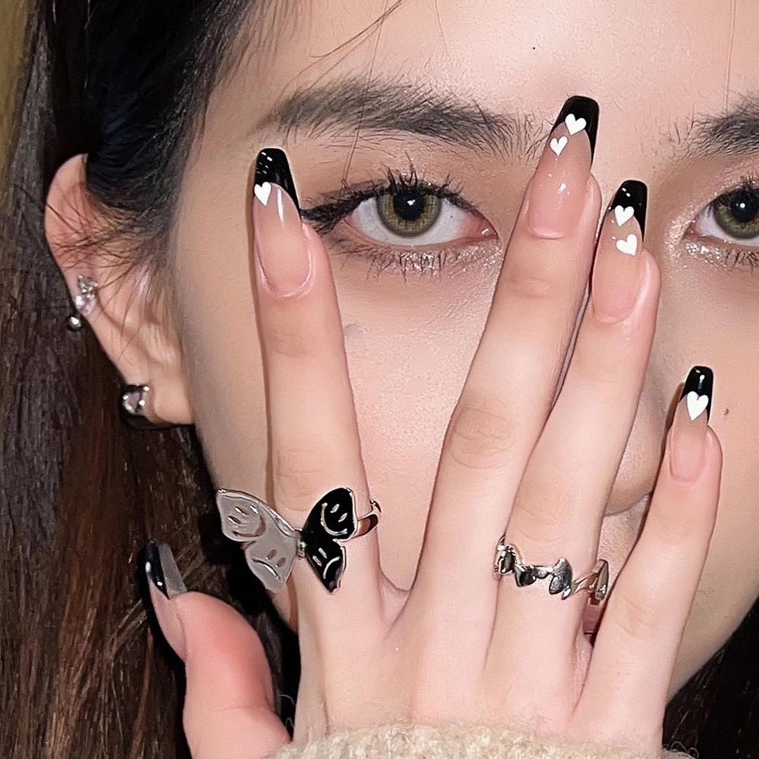 三•七七👸