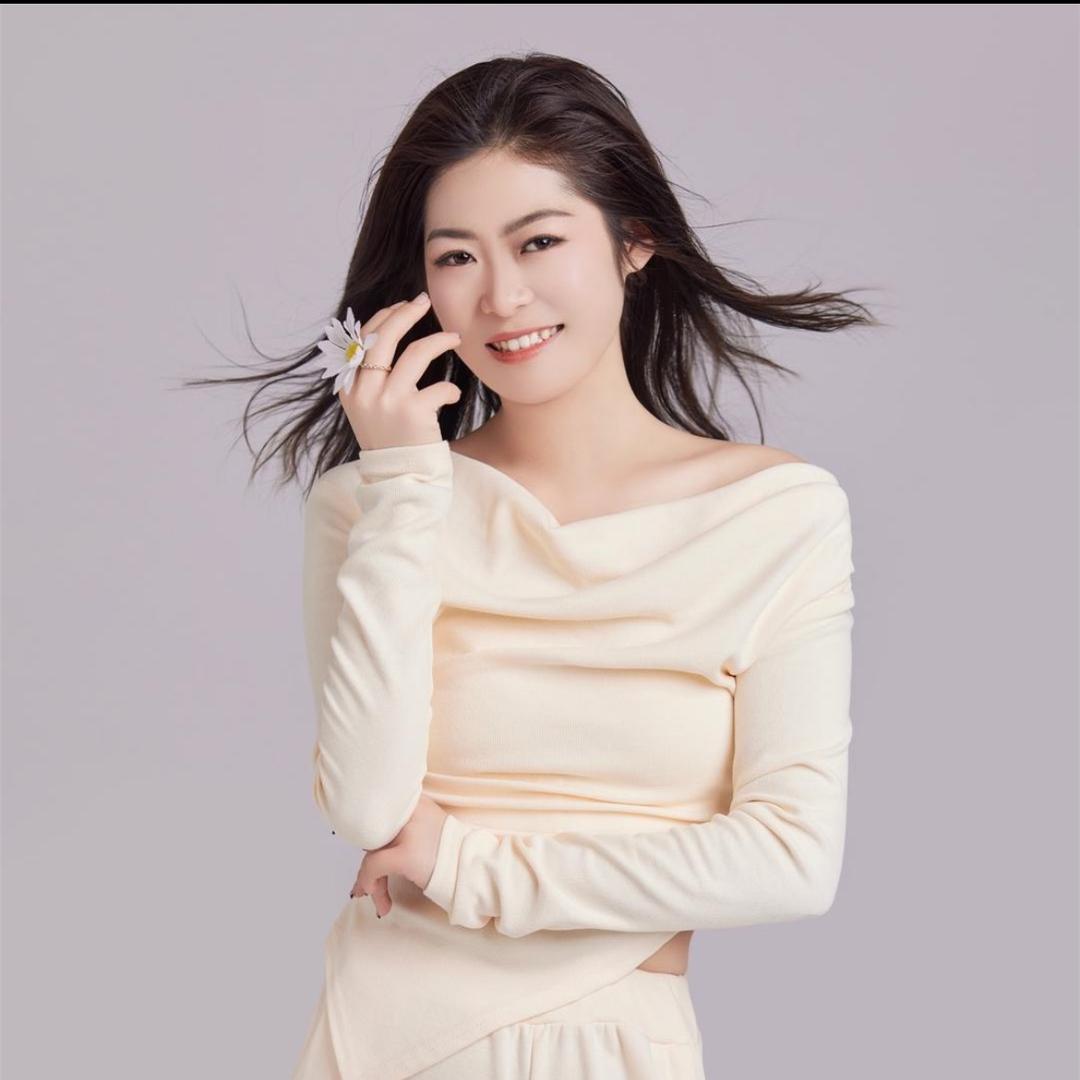 佳佳（好粗鲁）527粉丝节庆典早上8点助