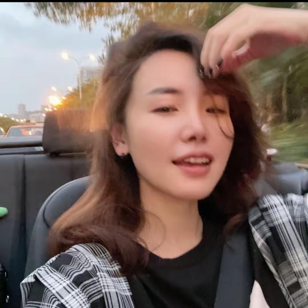 辰辰妈潮装穿搭