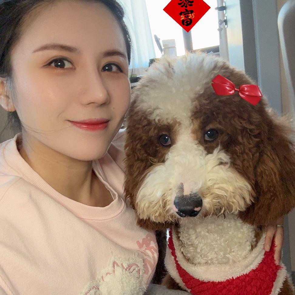娇小喵。