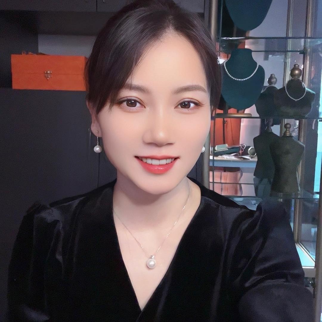 玖诺深圳市奢恋珠宝有限公司饰品专卖店