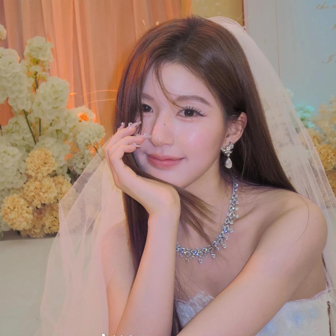 菩萨保佑不保佐