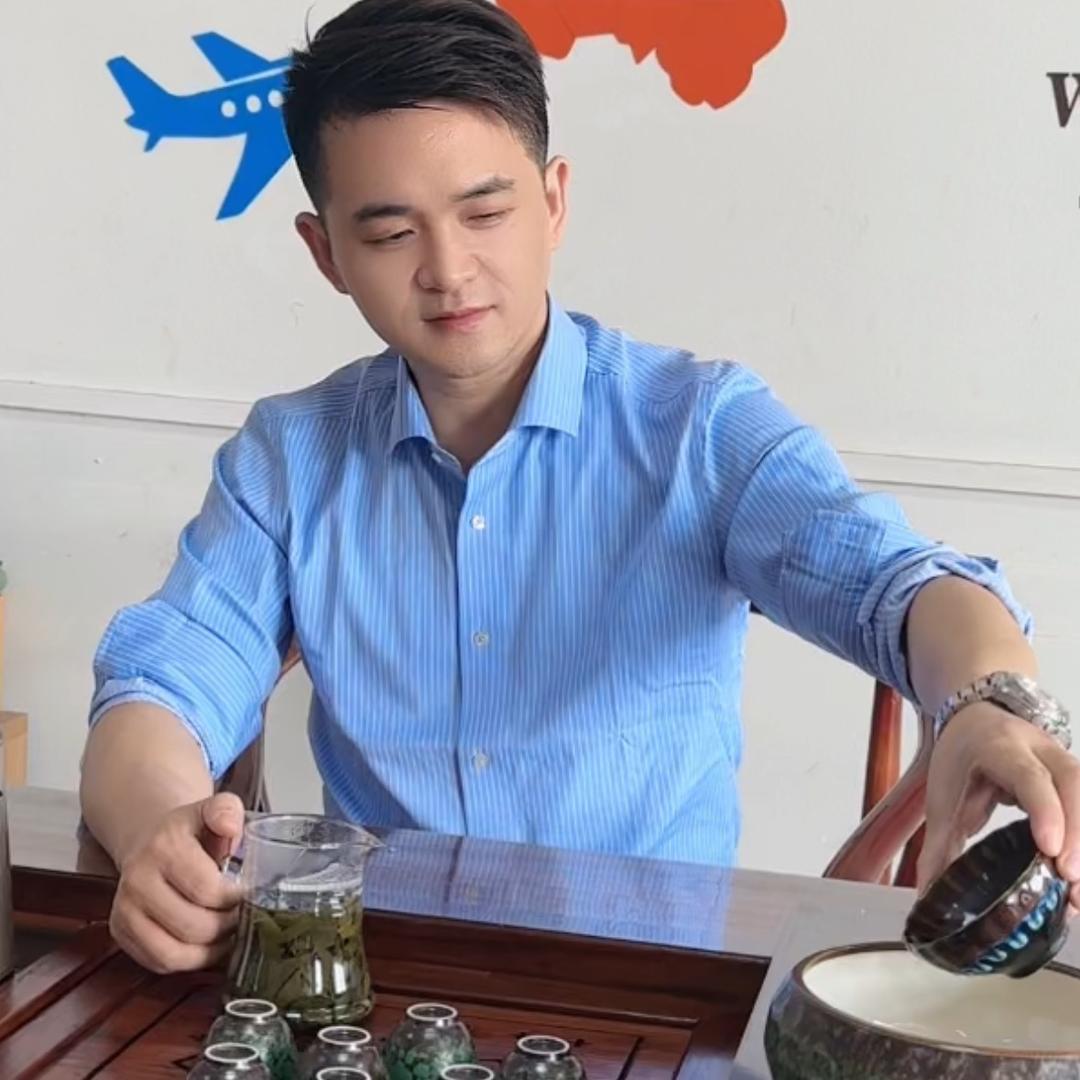 苏州帛端刺绣绗棉一张人杰