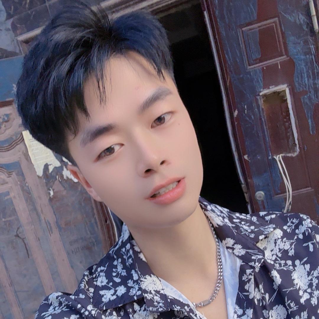 李拜六@