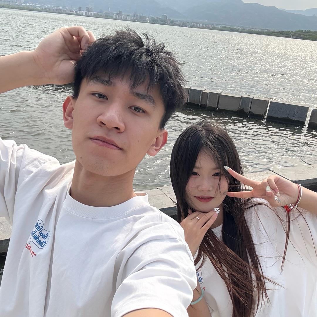 瞌睡满👩‍❤️‍👨