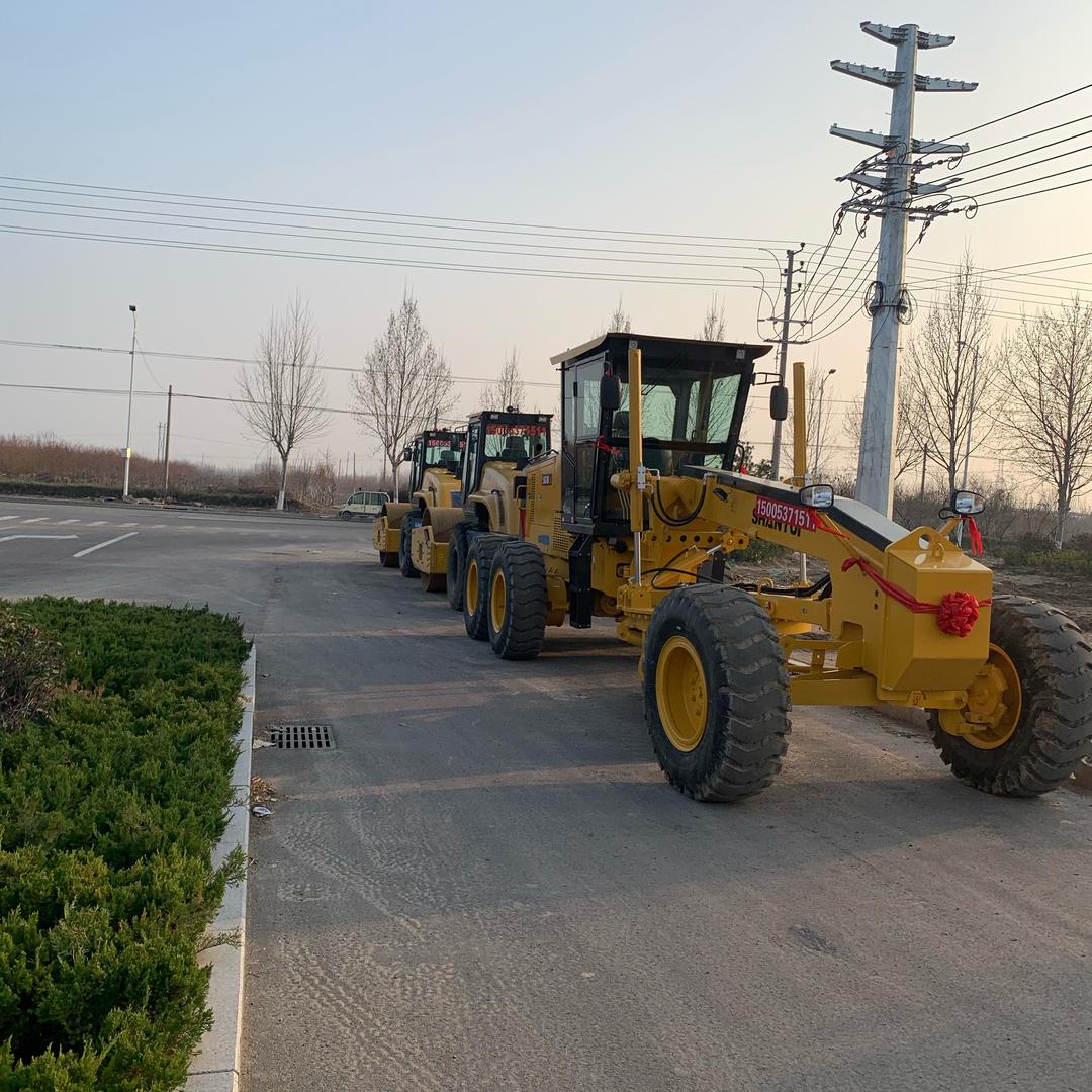 济宁坤成工程机械，农业机械租赁