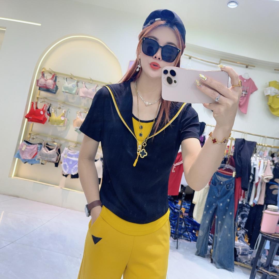 小蔓家批发女装店