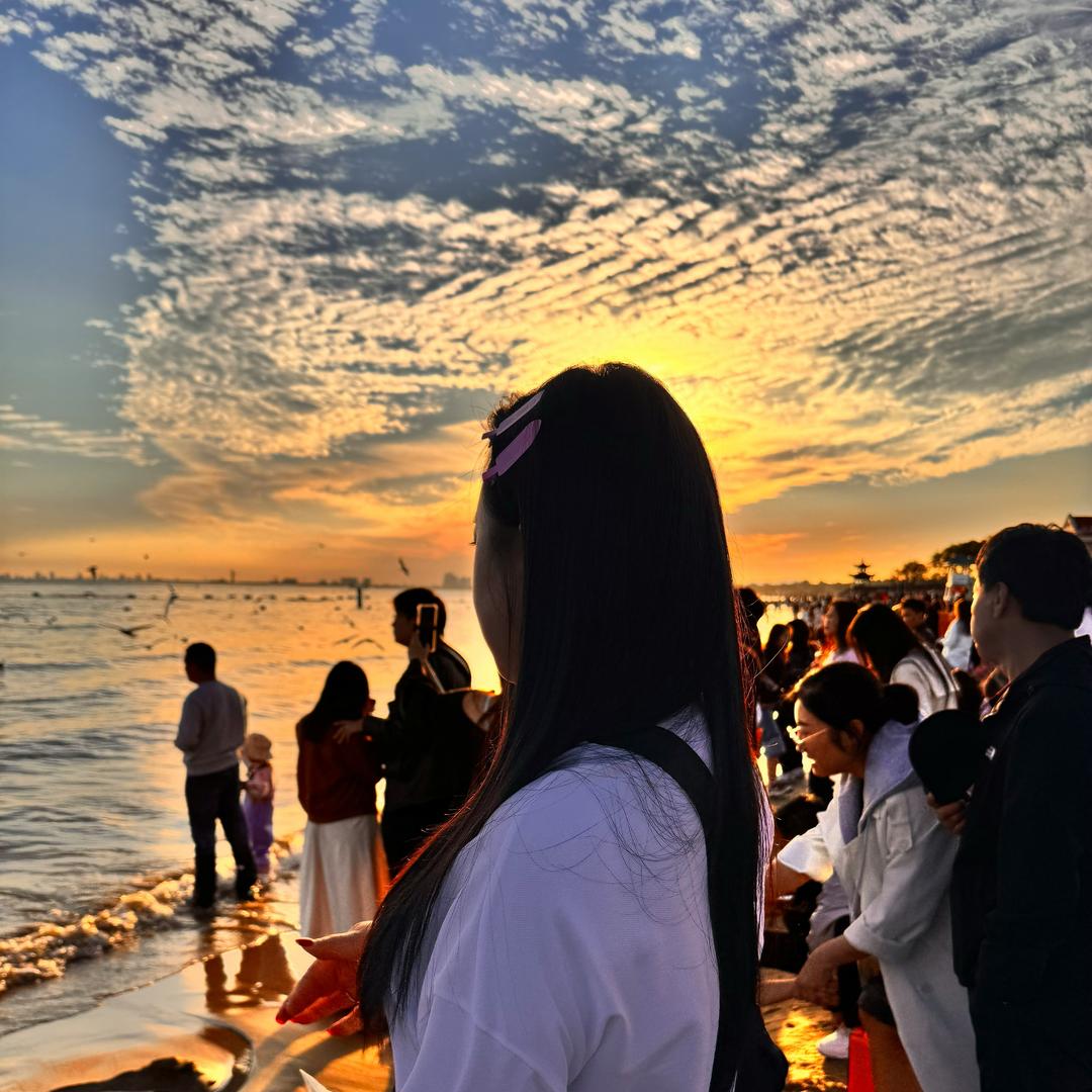 杨洋落兜里了🥰