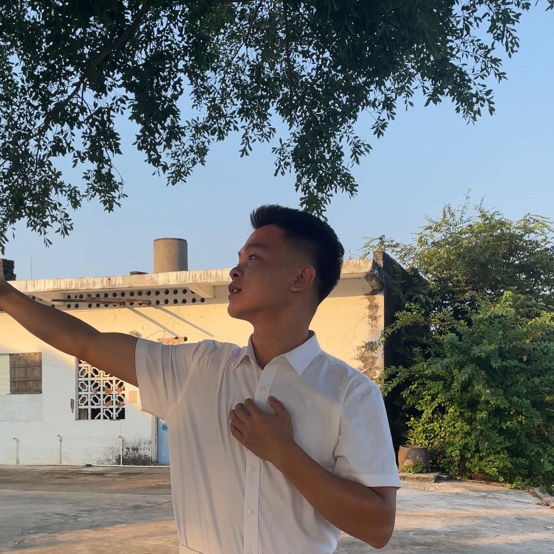 吕名扬