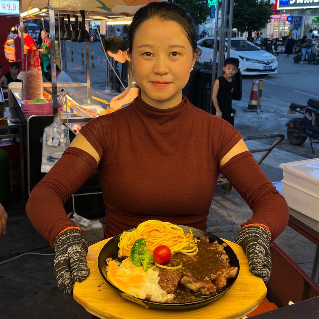 林妹妹的街头牛排摊