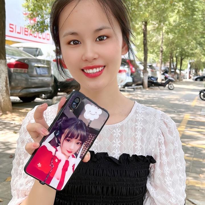 一只做手工的小仙女