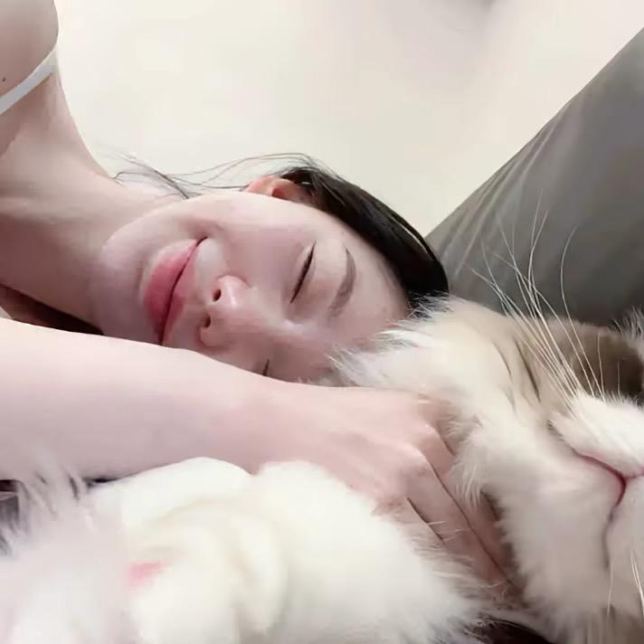 YINGYING