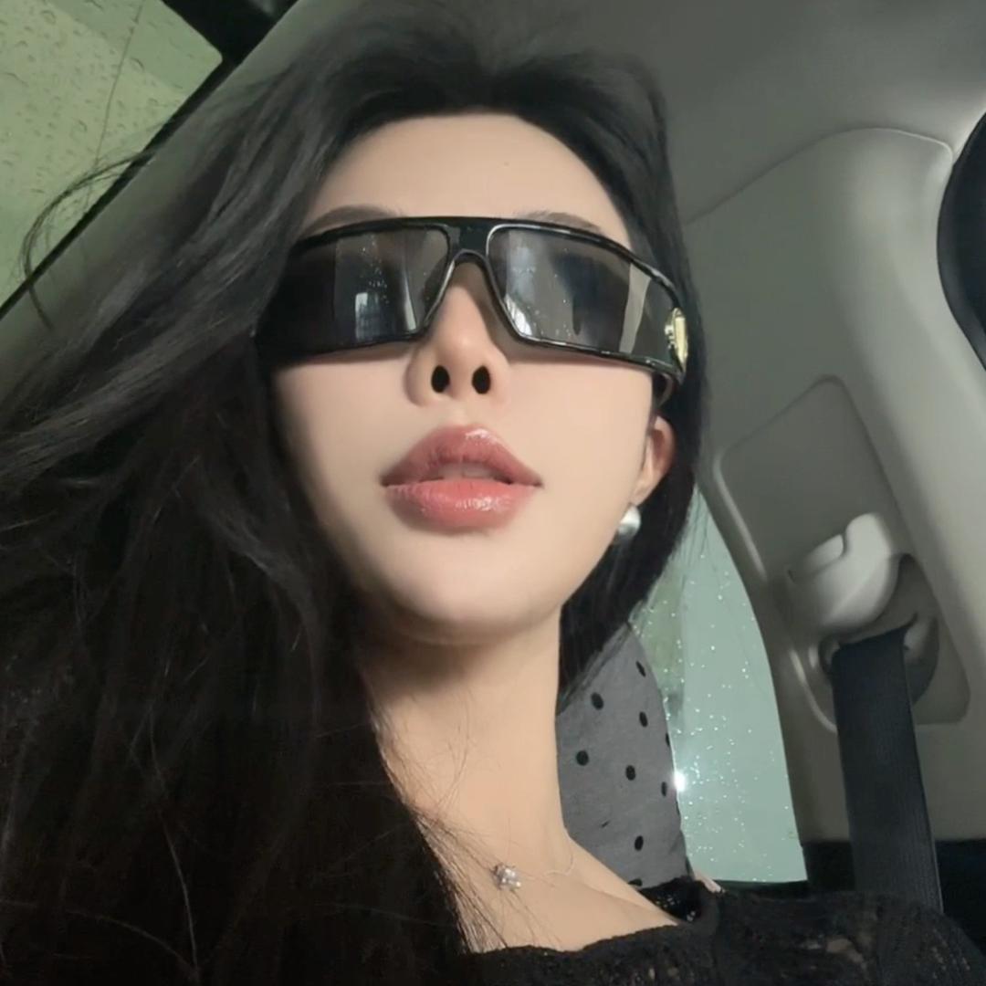 洪佰亿
