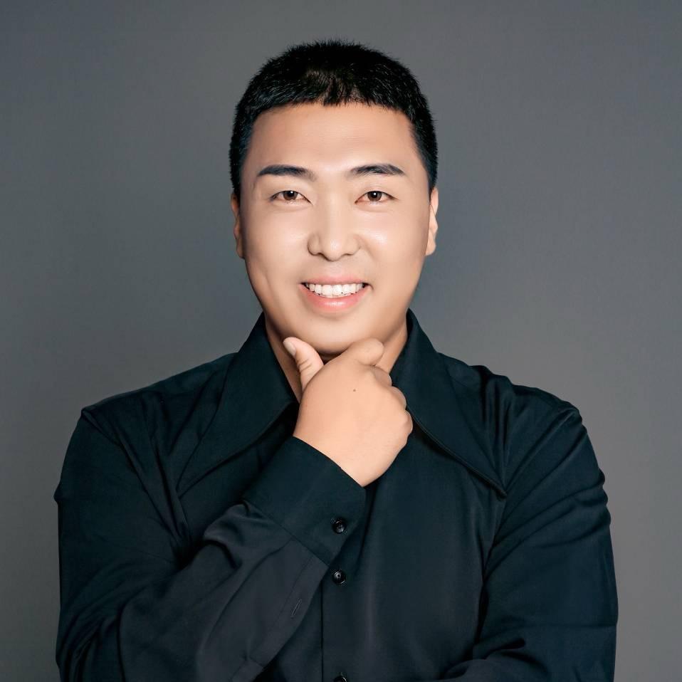 闫帅  玖阳精选汽车