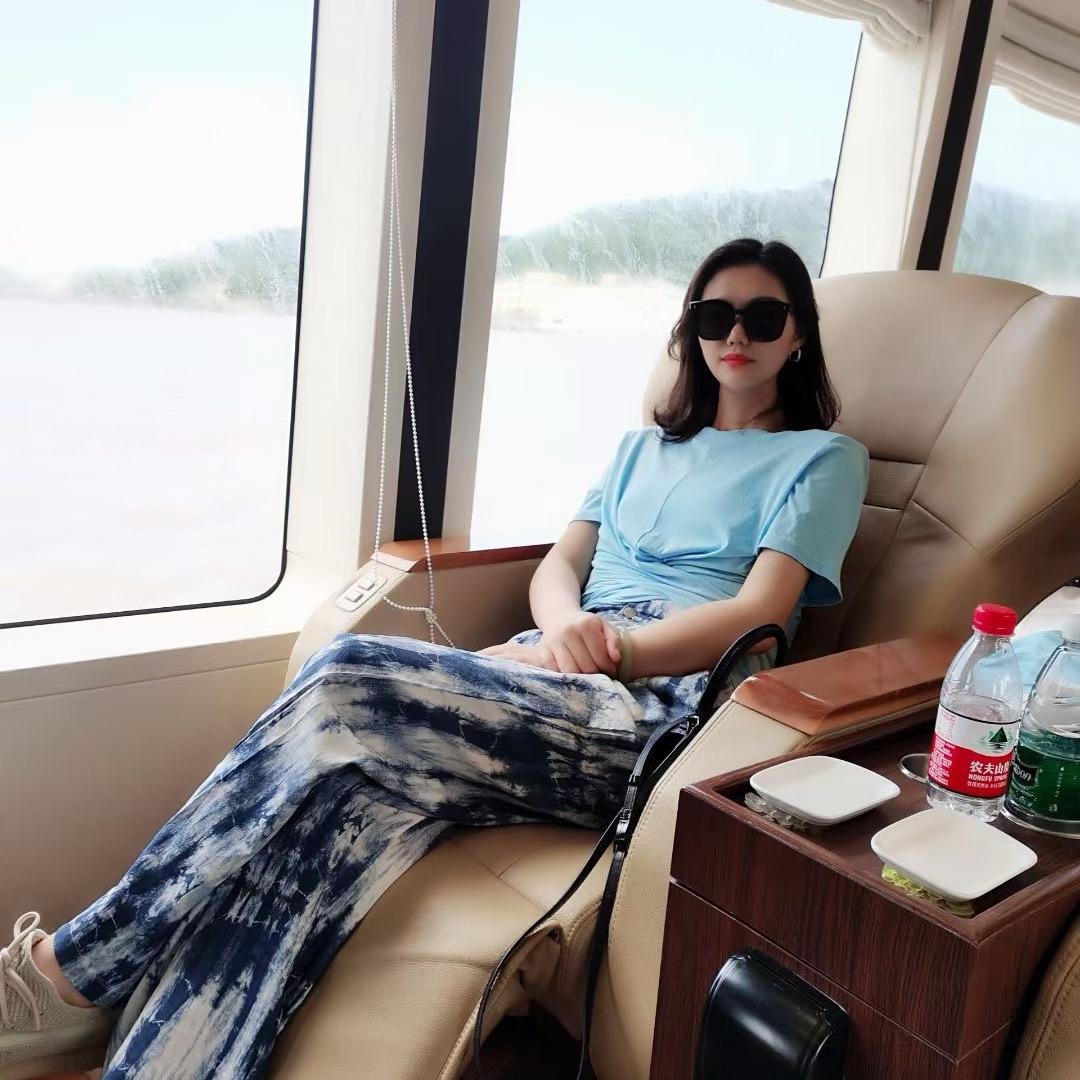 荣儿老板娘(鱼的故事酸菜鱼)