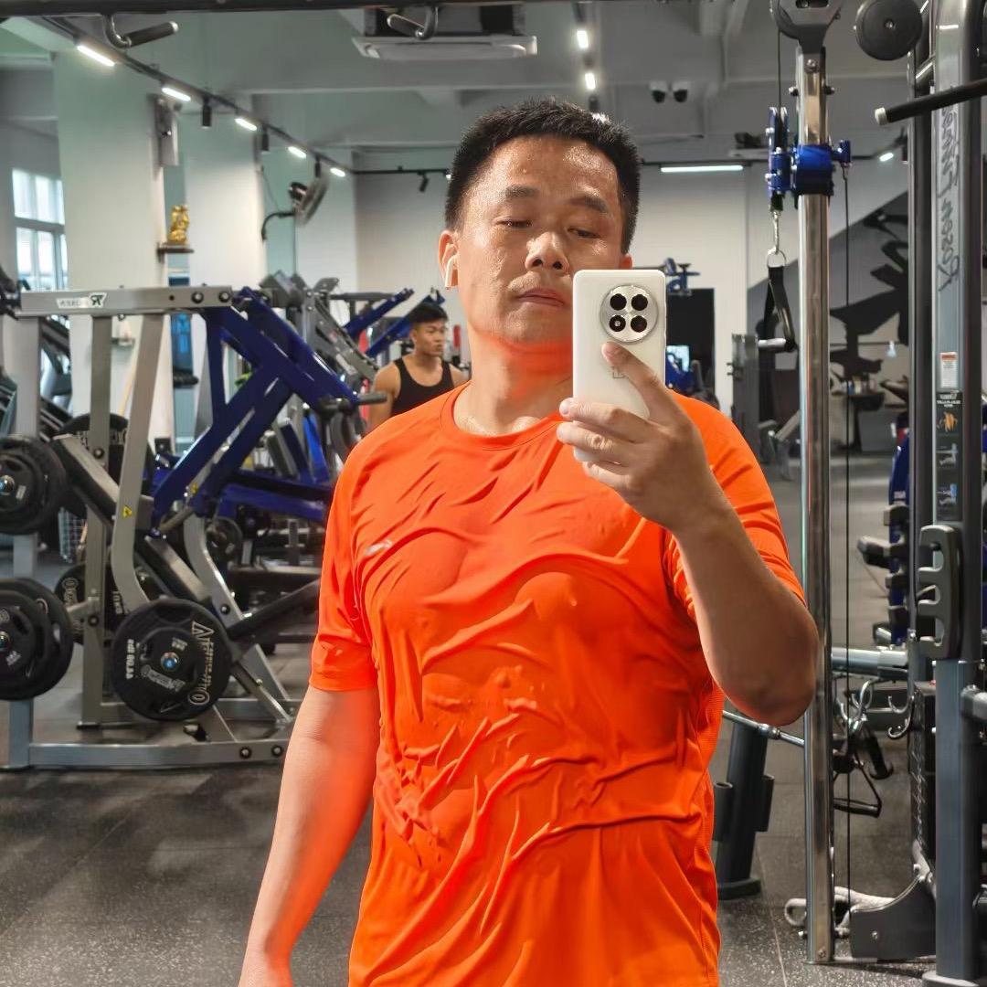 雷哥 华强北【Ai鉴定最靠谱】❽