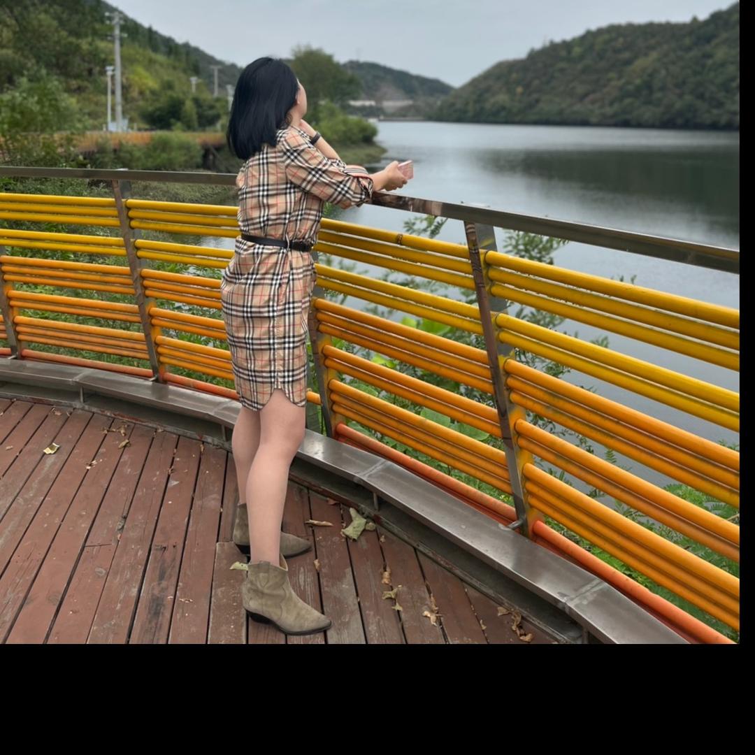 陈丽