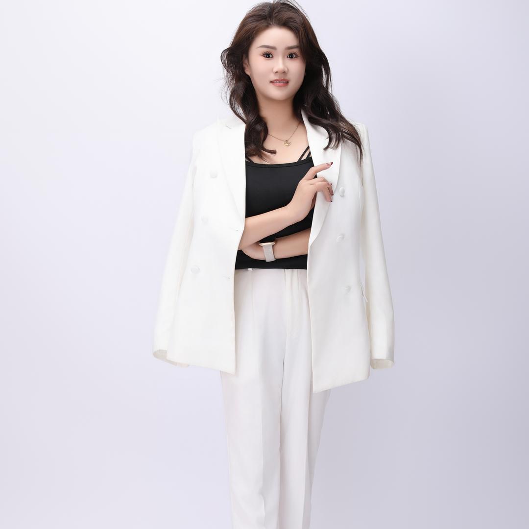 @小张很爱笑 😁