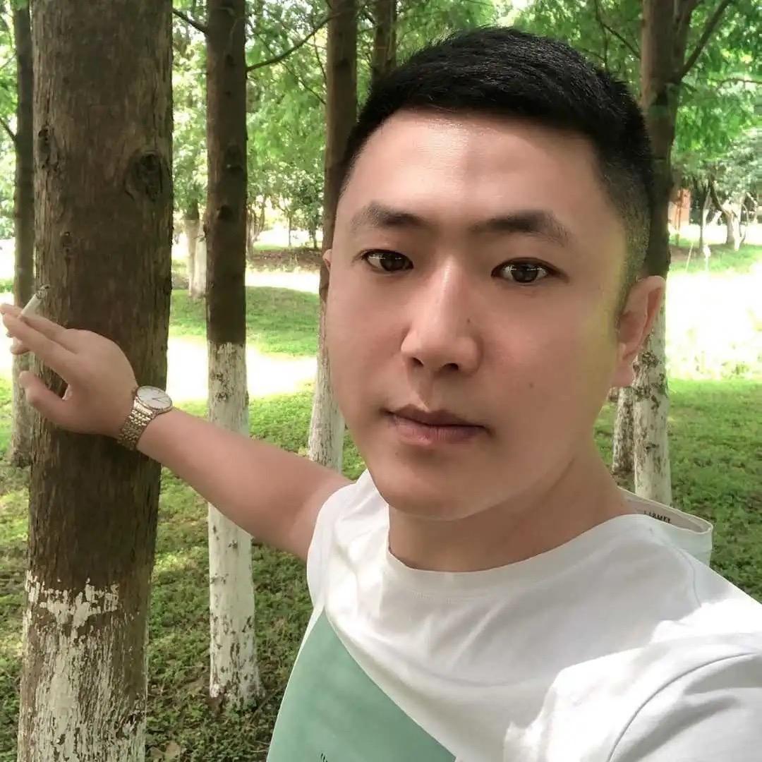 @寂寞的烟圈