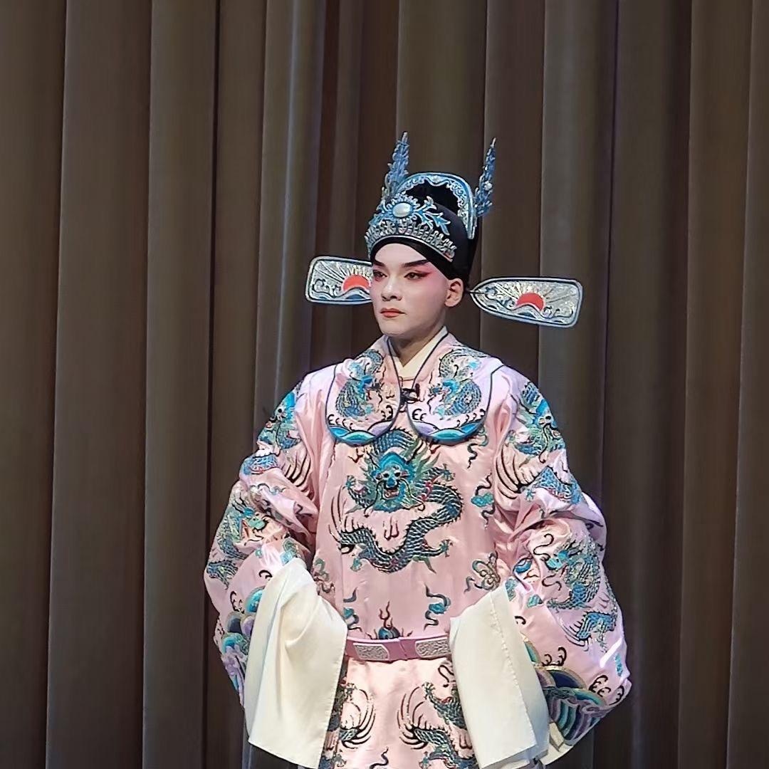 戏曲演员胡磊